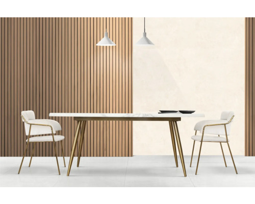 Sală de mese cu masă, scaune și panouri de perete