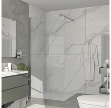 Baie cu duș, lavoar și toaletă