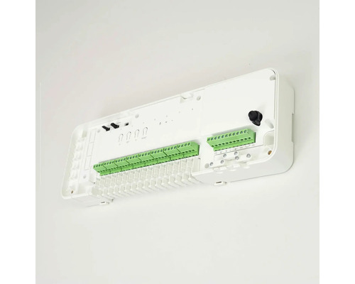 Unitate de control albă cu conectori verzi pentru conexiuni electrice.