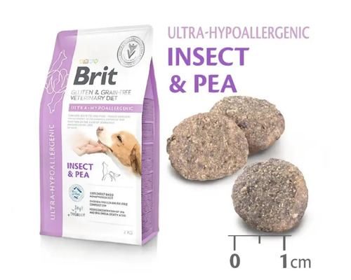 Hrană uscată pentru câini Brit cu insecte și mazăre în ambalaj de 2 kilograme
