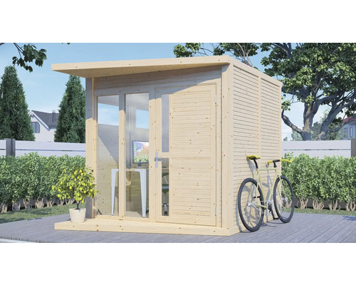 Cabină de grădină din lemn cu bicicletă în grădină