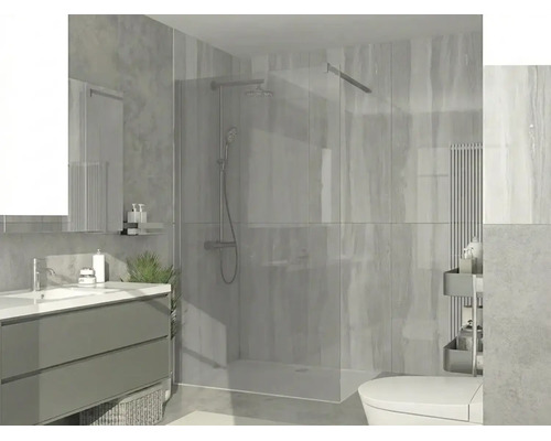 Baie modernă și luminoasă cu duș de sticlă de tip walk-in, mască pentru chiuvetă gri și faianță cu aspect de piatră naturală.