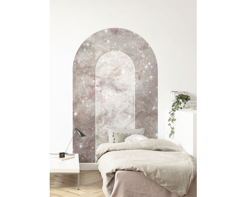 Dormitor cu pat și autocolant de perete arcuit cu model de stele