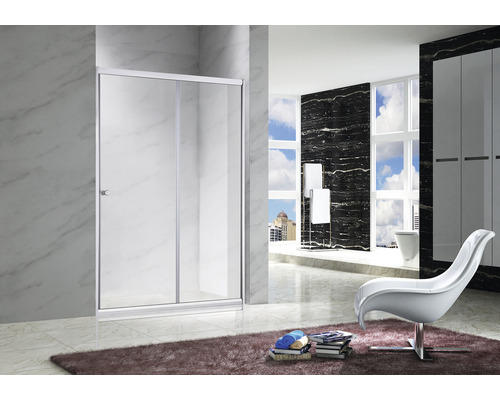 Baie luminoasă cu cabină de duș fără bariere, cu ușă glisantă