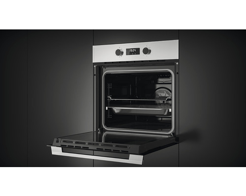 Cuptor încorporabil cu ușa deschisă și afișaj digital