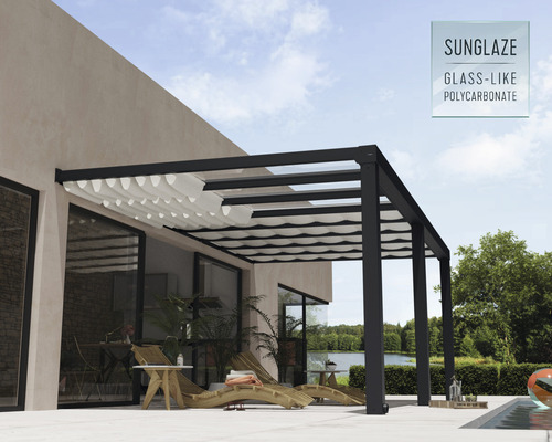 Terasa cu pergolă și pânză de protecție solară pentru exterior