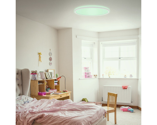 Plafonieră cu LED integrat Slim 22W 2700 lumeni, lumină RGBW, cu telecomandă, albă Plafonieră cu LED integrat Slim 22W 2700 lumeni, lumină RGBW, cu telecomandă, albă