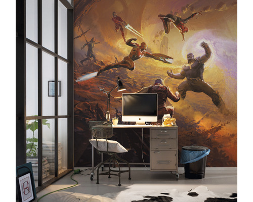Birou cu birou, scaun și pictură murală cu tematică Marvel