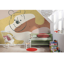 Cameră pentru copii cu pictură murală Winnie de Pluș, leagăn și balansoar
