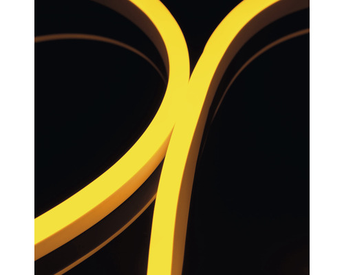 Benzi flexibile neon LED galbene pe fundal negru