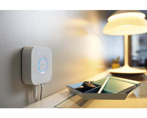 Philips Hue Bridge pentru controlul inteligent al luminii în locuință