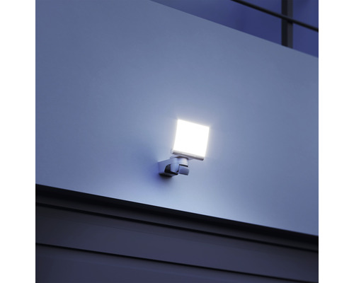 Reflector LED pătrat pentru montare pe perete
