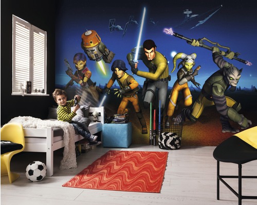 Cameră pentru copii cu pictură murală Star Wars, pat, covor și decorațiuni