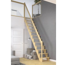 Scară din lemn cu balustradă în interior