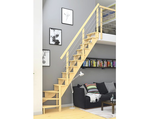 Scară din lemn cu balustradă metalică în camera de zi