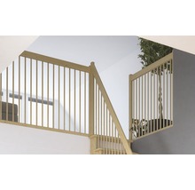 Scară din lemn cu balustradă în interior