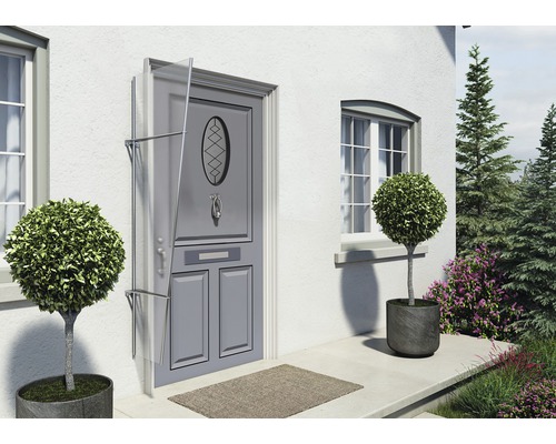 Zona de intrare a unei case cu o ușă de intrare și un baldachin din sticlă