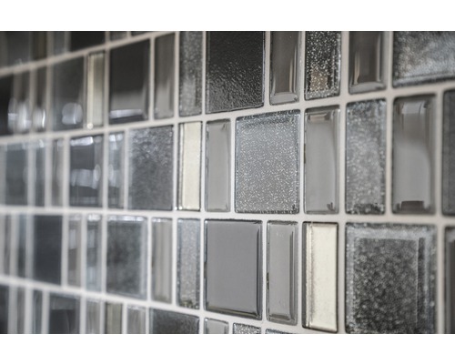 Prim-plan cu plăci de mozaic