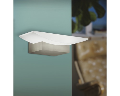 Lumină de perete cu design modern pentru interior