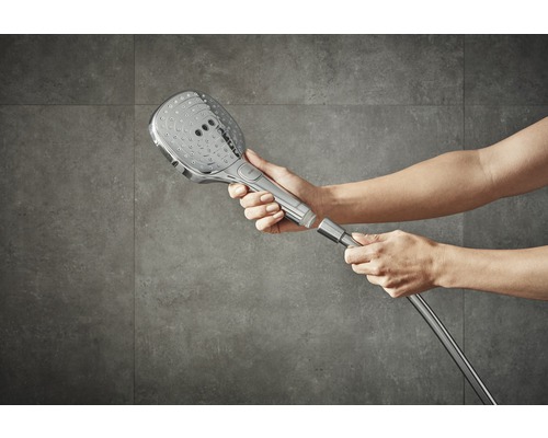 Montarea unei mânere de duș cu furtun de duș