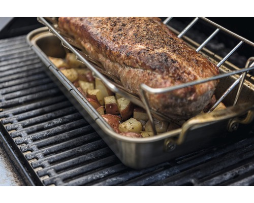 Friptură cu cartofi pe grătar