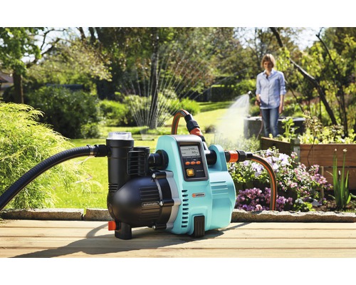 Grădină cu pompă de grădină Gardena pentru irigarea plantelor