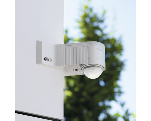 Detector de mișcare de exterior montat