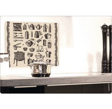 Scenă de bucătărie cu oală pe aragaz și protecție împotriva stropilor cu motive de bucătărie