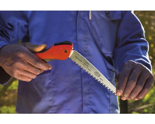 Fierăstrău de mână pentru crengi cu mâner roșu