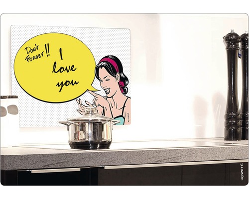 Scenă de bucătărie cu aragaz, oală și protecție împotriva stropilor cu motiv de benzi desenate