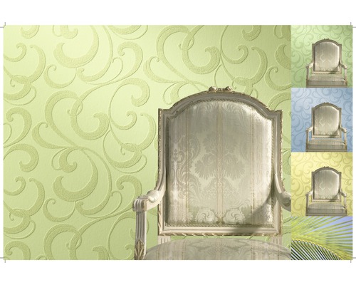 Tapet cu model floral și fotoliu