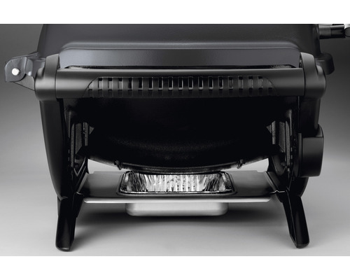 Vizualizare detaliată a unui grătar pe cărbune cu tavă de scurgere