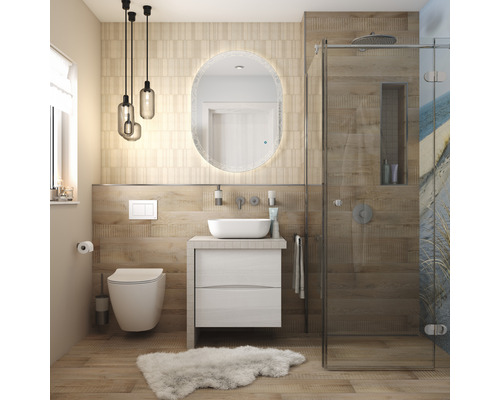 Baie luminoasă cu lavoar, toaletă și duș.