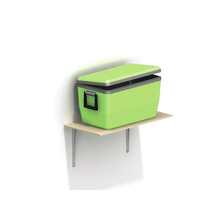 Cutie frigorifică verde cu capac parțial deschis pe un raft
