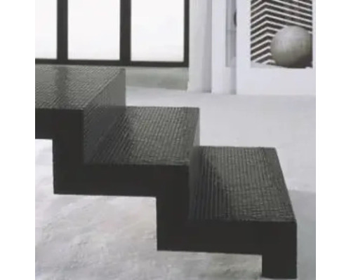 Scară autoportantă din lemn în interior