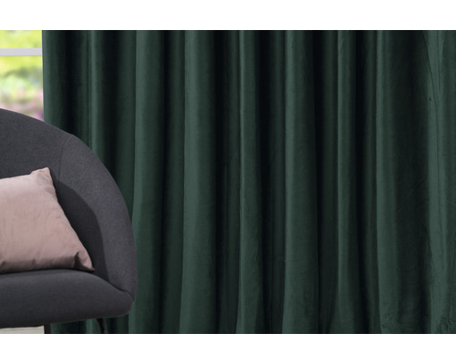 Șaluri decorative cu fotoliu și pernă în sufragerie