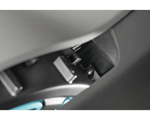 Imagine detaliată cu un accesoriu de perie pentru aspirator