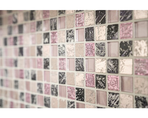 Prim-plan cu plăci de mozaic pătrate