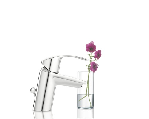 Baterie lavoar cu vază de flori