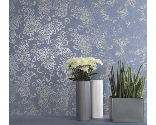 Tapet decorativ cu model floral și vaze cu plante