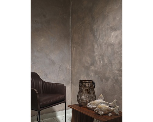 Decor decorativ de perete cu scaun, masă și decorațiuni