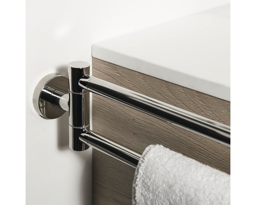 Suport dublu metalic pentru prosoape, pentru montare pe perete, cu prosop