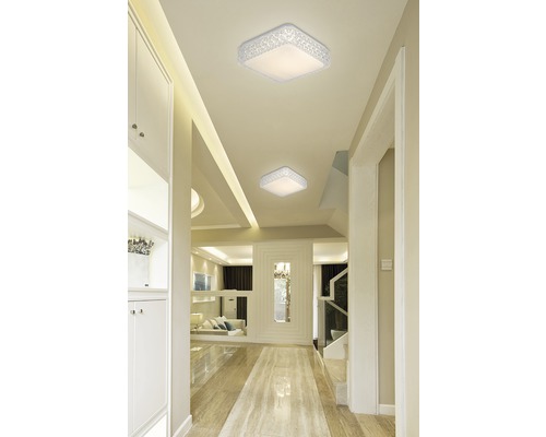 Plafonieră cu LED integrat Safir 20W 2000 lumeni, formă pătrată, plastic alb/transparent Plafonieră cu LED integrat Safir 20W 2000 lumeni, formă pătrată, plastic alb/transparent