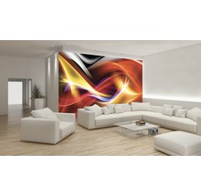Living cu pictură murală abstractă, canapea și fotoliu