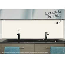 Baie cu perete de protecție împotriva stropilor deasupra chiuvetei