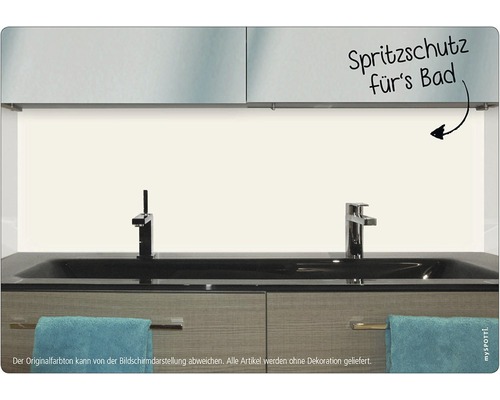 Baie cu perete de protecție împotriva stropilor deasupra chiuvetei