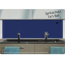 Baie cu lavoar, baterii și protecție albastră împotriva stropilor