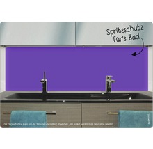 Baie cu chiuvetă, robinete și protecție împotriva stropilor