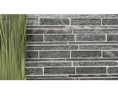 Placă de mozaic cu elemente de sticlă și metal