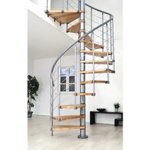 Scară spirală din lemn și metal într-un interior.